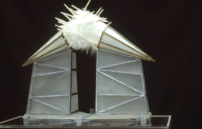 1987 Birds Shelter kleinplastiek diverse materialen
